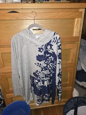 LuLaRoe Light Gray Tunic with Navy Floral Accents